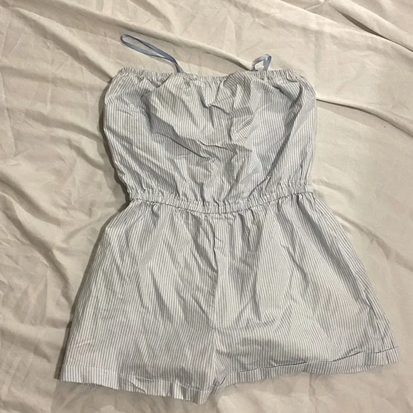 UO ROMPER - Picture 1 of 3